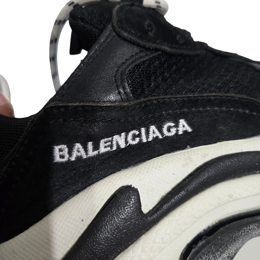Balenciaga Black Leather and Mesh Triple S Low Top Sneakers Size 39 Women - Picture 8 of 10